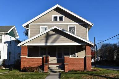 Main picture of 139 Lehman Ave