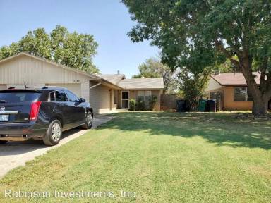 Main picture of 8510 S Drexel Pl