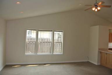 Main picture of 1028 NW Spruce Ave