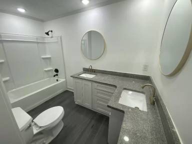 Main picture of 704 Crestview Dr