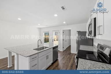 Main picture of 752 Short Leaf Ln