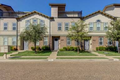 Main picture of 1514 Avenue W