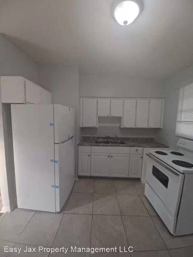 Main picture of 1720 Union St W
