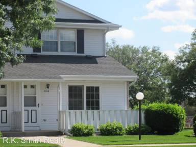 Main picture of 2100 Holiday Dr