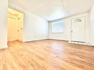 Main picture of 1700 Karen Dr