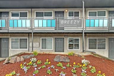 Main picture of BREEZY APTS
