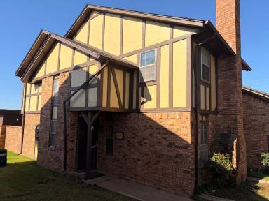 Main picture of 4508 NE Arlington Ave