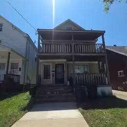 Main picture of 121 E 29th St