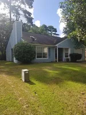 Main picture of 20 N Berwick Dr