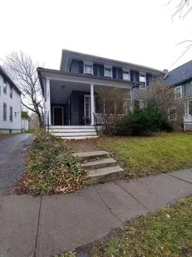 Main picture of 303 Castle St