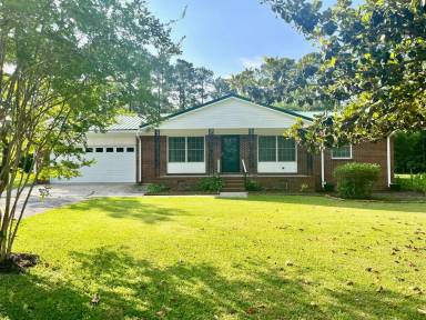 Main picture of 140 Norris Rd