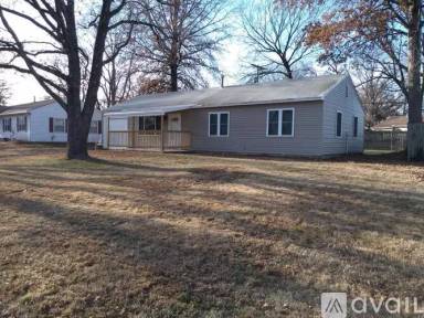 Main picture of 3463 SW Mayo Ave