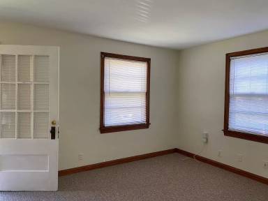 Main picture of 1528 McKay Ave