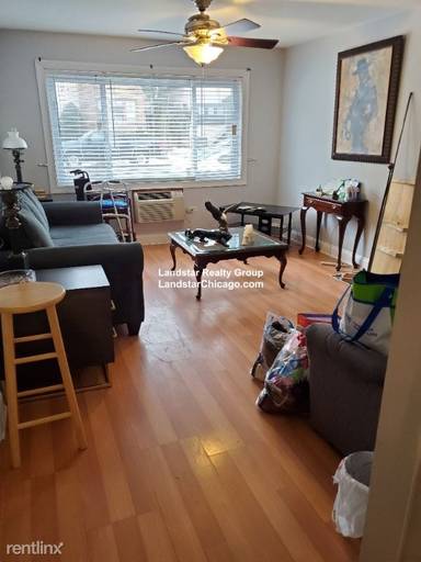 Main picture of 2214 W Touhy Ave