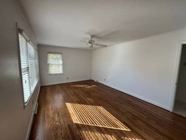 Main picture of 1528 Lane Rd