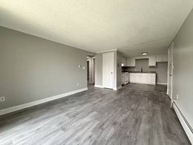 Main picture of 37 Delmont St