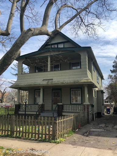 Main picture of 9532 Lamontier Ave