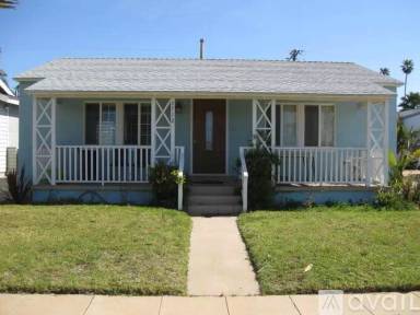 Main picture of 1712 Broadway