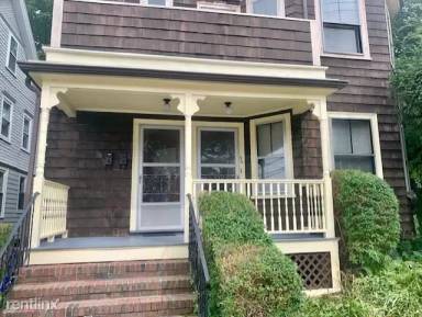 Main picture of 55 Dustin St