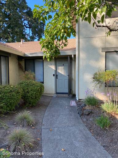 Main picture of 401 7th St W
