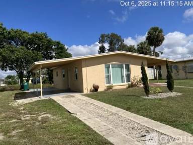 Main picture of 21946 Hernando Ave
