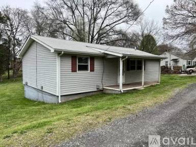 Main picture of 102 Lanier St
