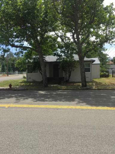 Main picture of 798 West St