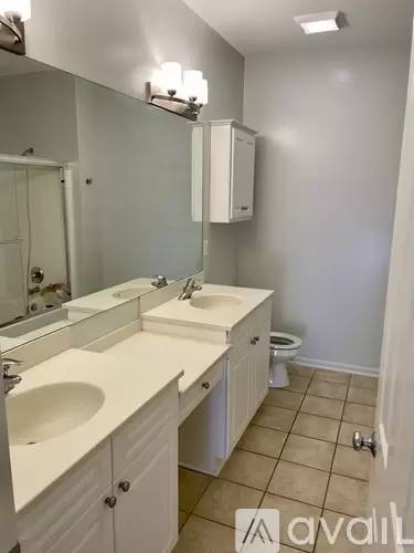 Main picture of 15900 Granada St