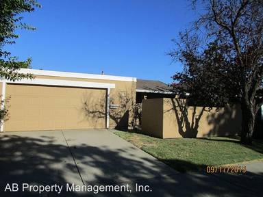 Main picture of 2562 Heatherlark Cir