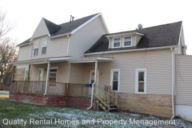 Main picture of 200 W Oakland St