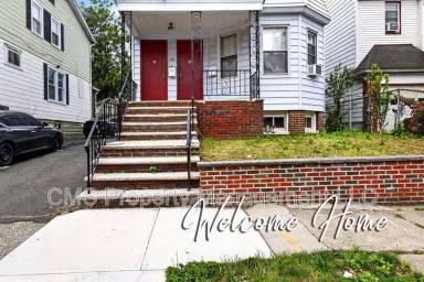 Main picture of 49 Welland Ave