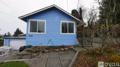 Main picture of 1232 SW Othello St