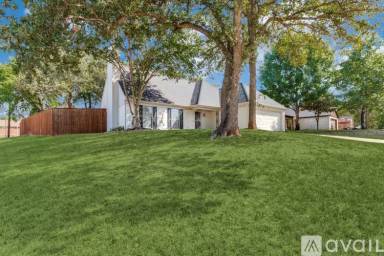 Main picture of 301 Witten Ct