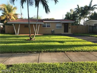 Main picture of 721 NE 61st St