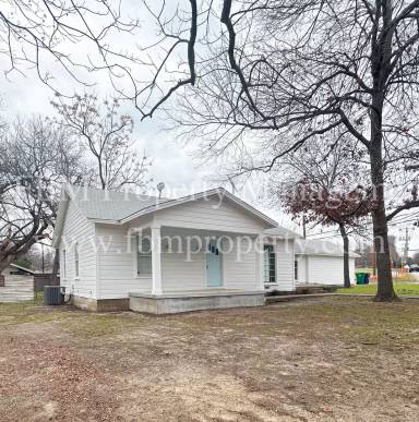 Main picture of 105 Patrick St