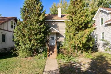 Main picture of 1073 24th Ave SE