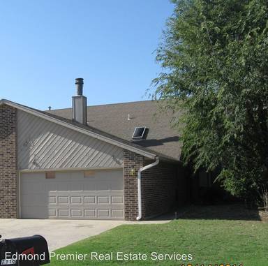 Main picture of 7114 NW 31st St