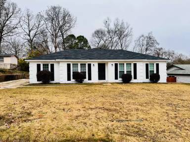 Main picture of 6845 Buckeye Way