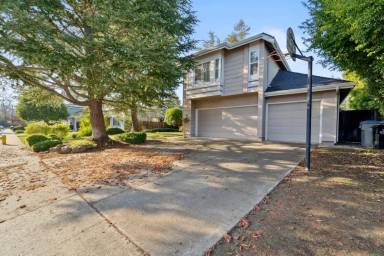 Main picture of 771 Finchwood Way