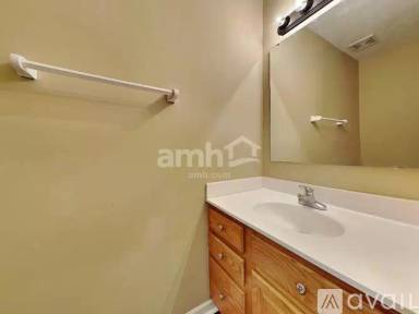 Main picture of 1007 Statesman Dr