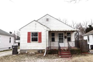 Main picture of 4725 E 16th St
