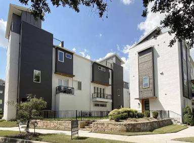 Main picture of 2832 Wingate St