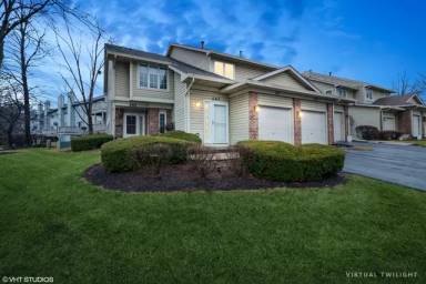 Main picture of 587 W Parkside Dr