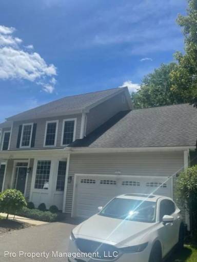 Main picture of 8 Traditions Blvd