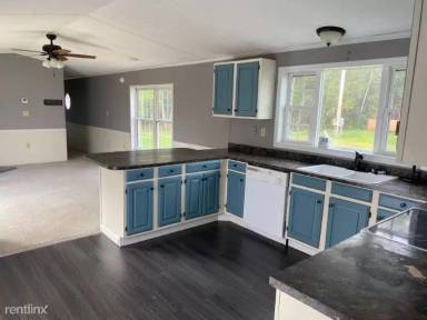 Main picture of 5 Pebble Dr