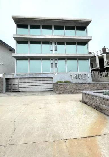 Main picture of 1402 Esplanade