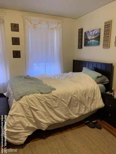 Main picture of 231 Park Dr