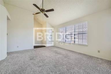 Main picture of 905 Boxwood Dr