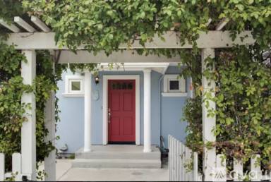 Main picture of 303 McCormick Ave