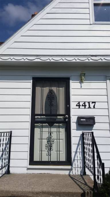 Main picture of 4417 W 53rd St